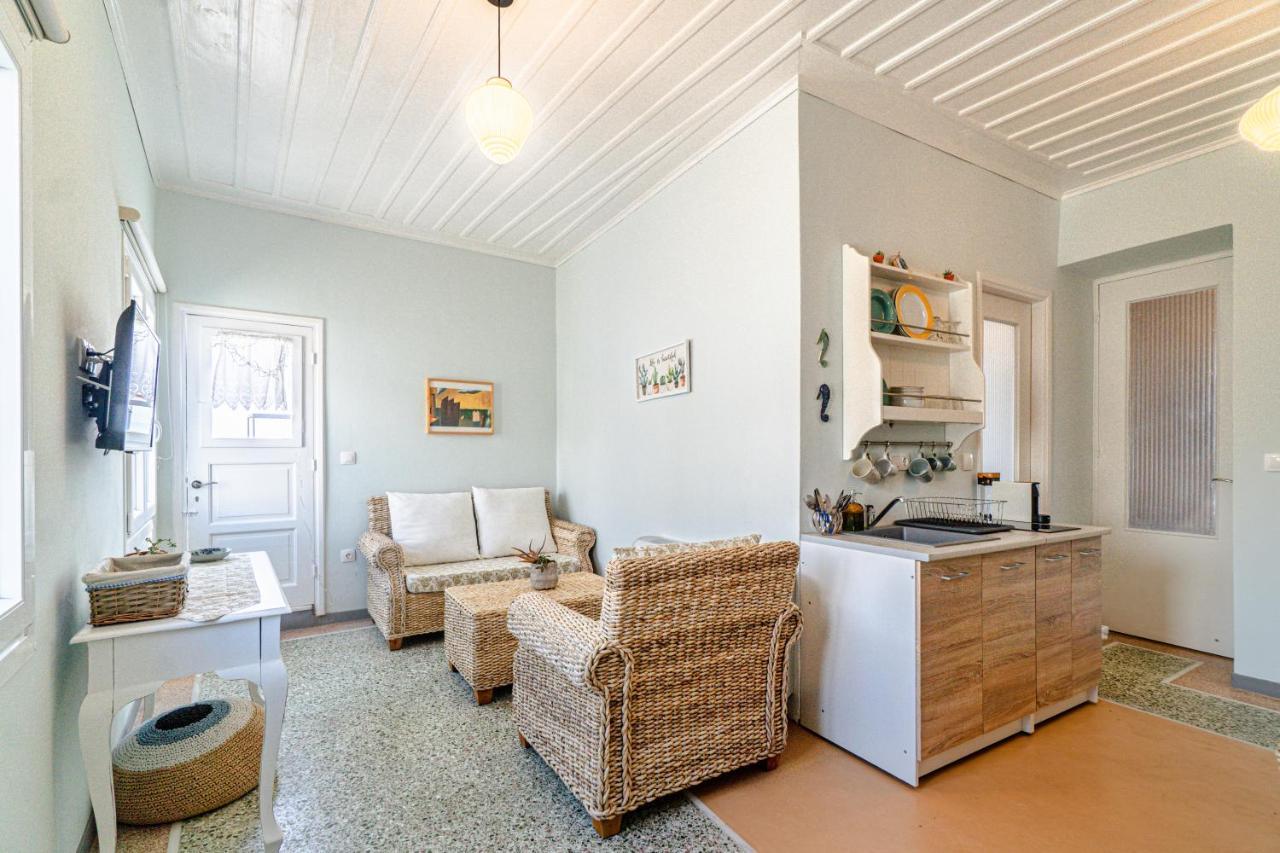 Castel Abaso Boutique Apartments By Explore Andros Eksteriør bilde