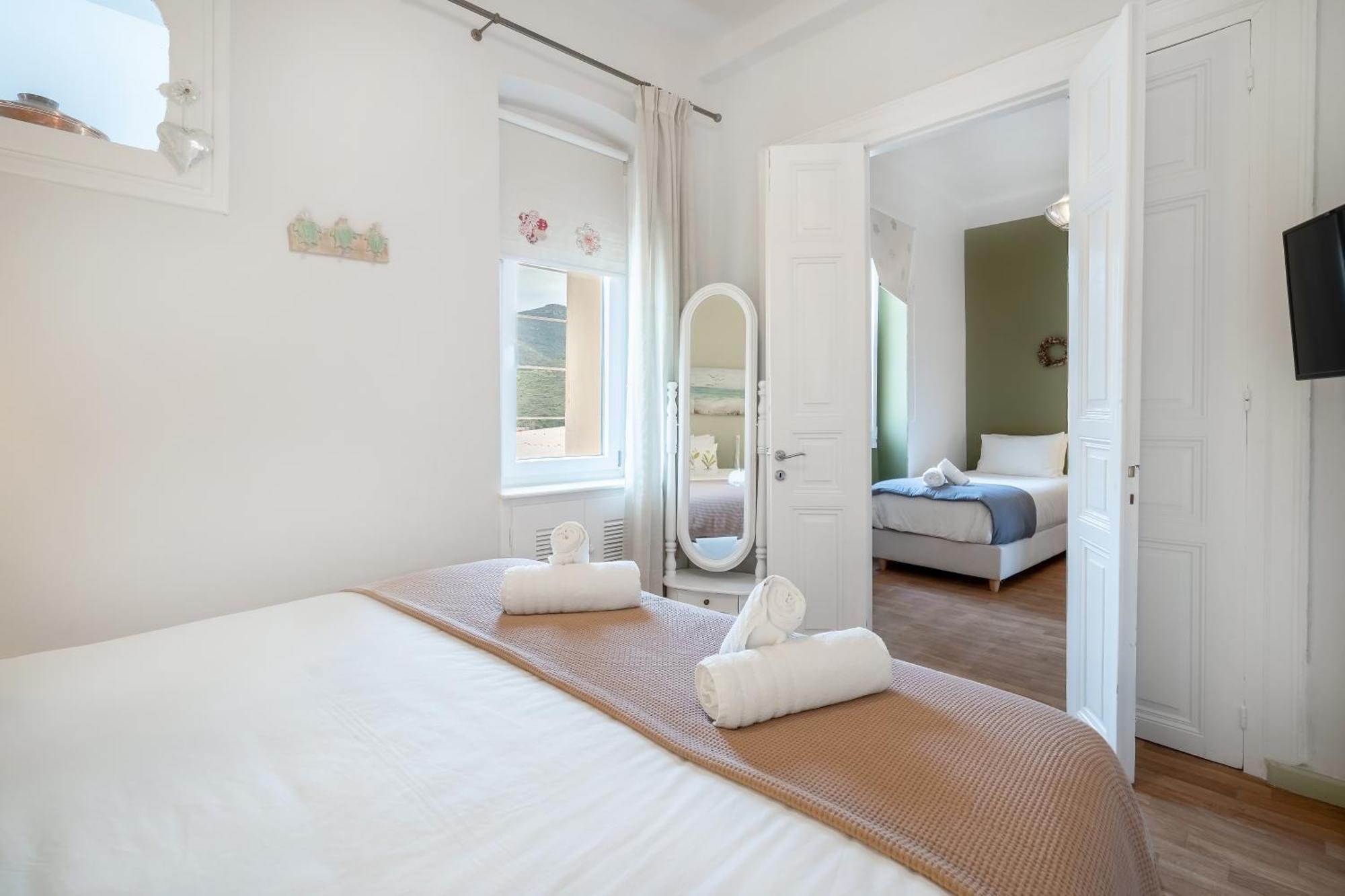 Castel Abaso Boutique Apartments By Explore Andros Eksteriør bilde