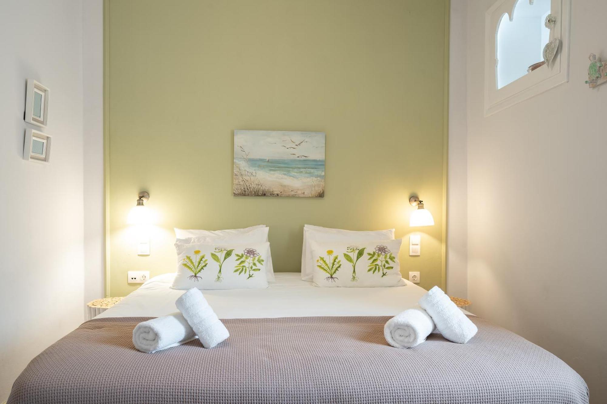 Castel Abaso Boutique Apartments By Explore Andros Eksteriør bilde