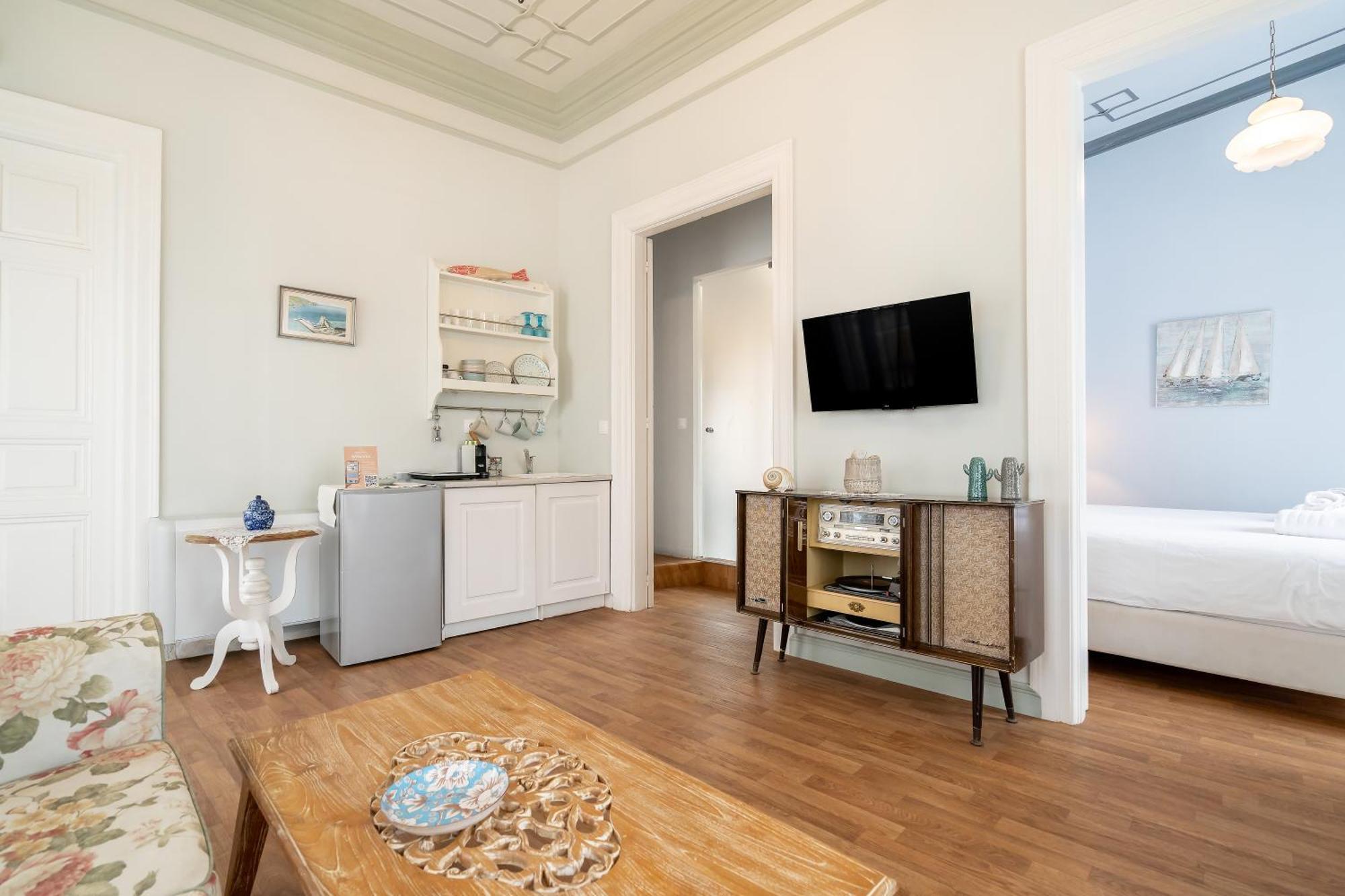 Castel Abaso Boutique Apartments By Explore Andros Eksteriør bilde
